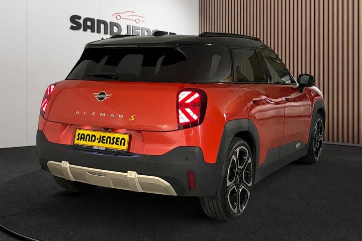 Rød Mini Aceman SE fra 2025