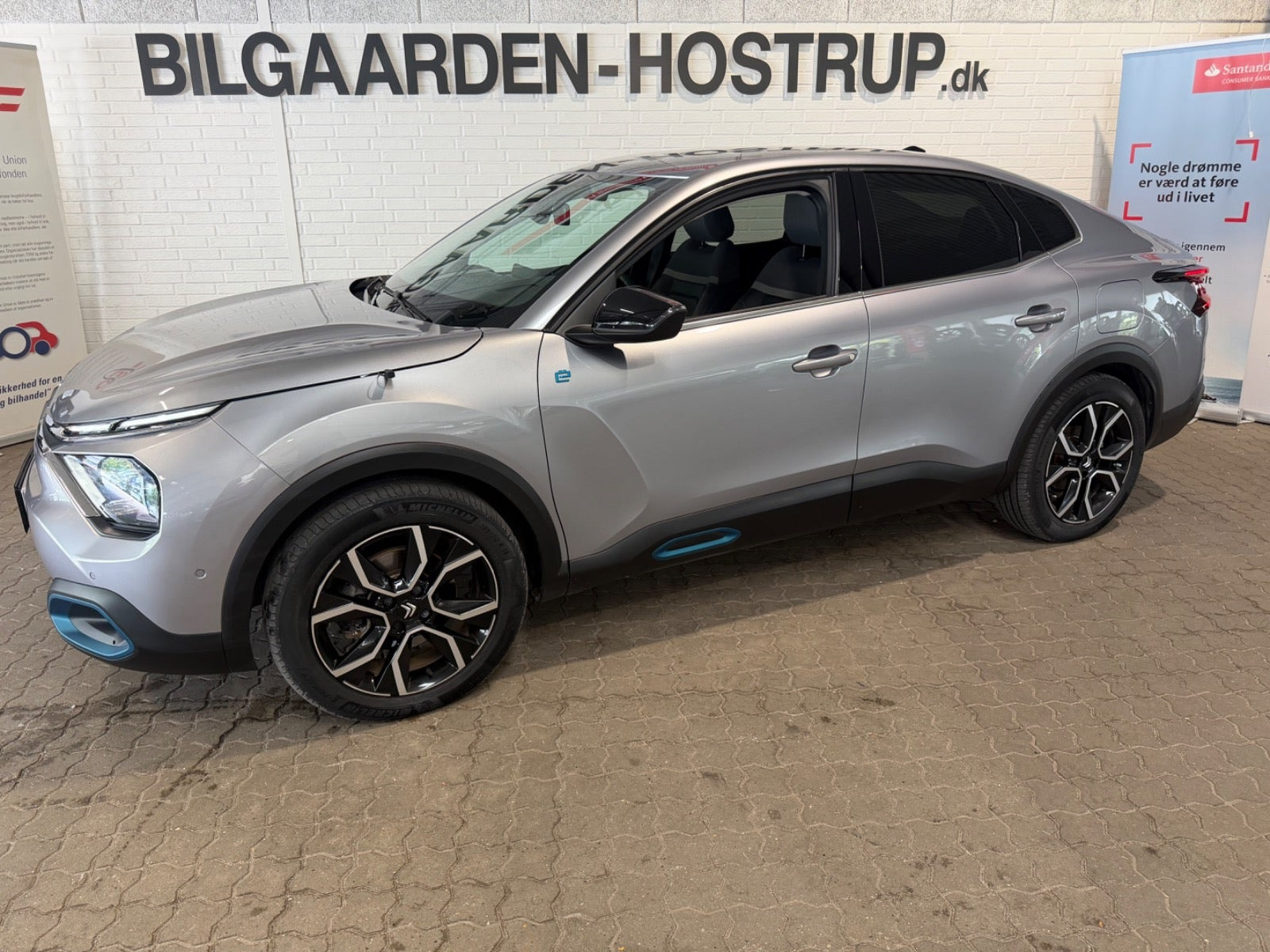 Sølv Citroën ë-C4 X fra 2023