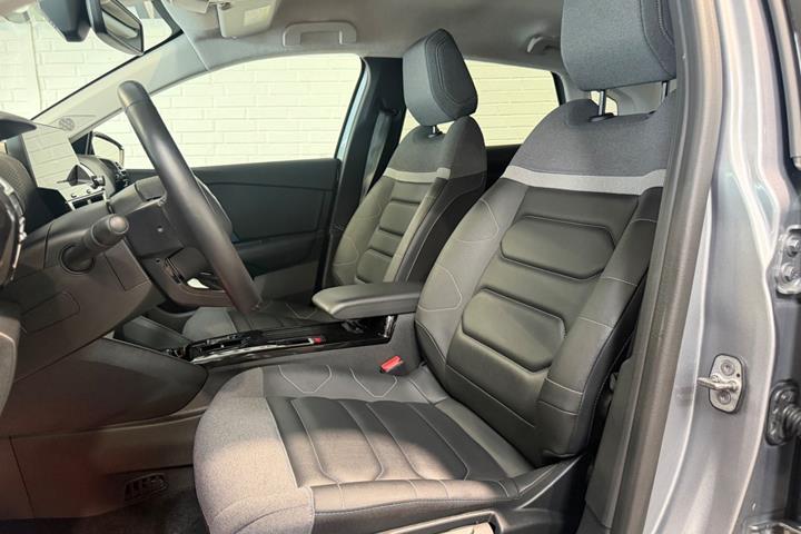 Sølv Citroën ë-C4 X fra 2023