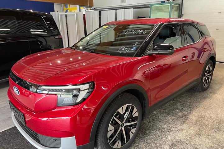 Rød Ford Explorer fra 2025