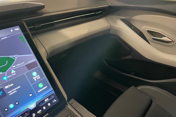 Rød Ford Explorer fra 2025