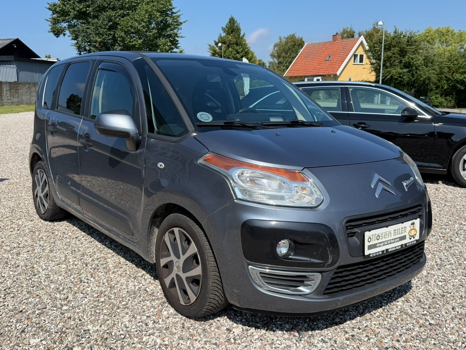 Grå Citroën C3 Picasso fra 2012