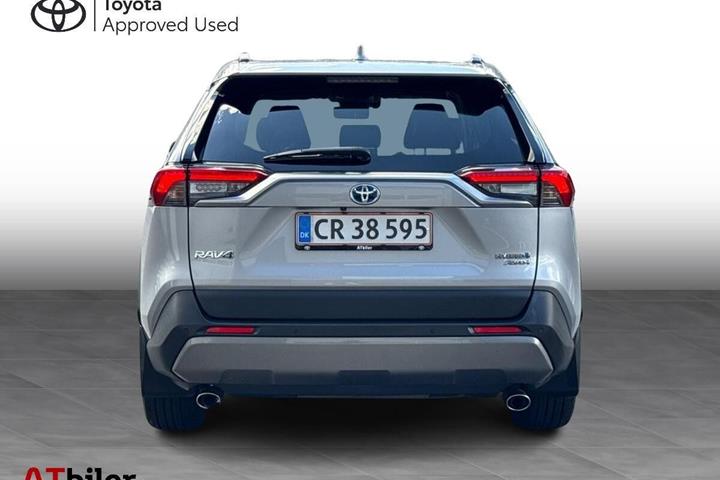 Sølv Toyota RAV4 fra 2020
