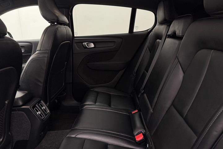 Sort Volvo C40 fra 2023