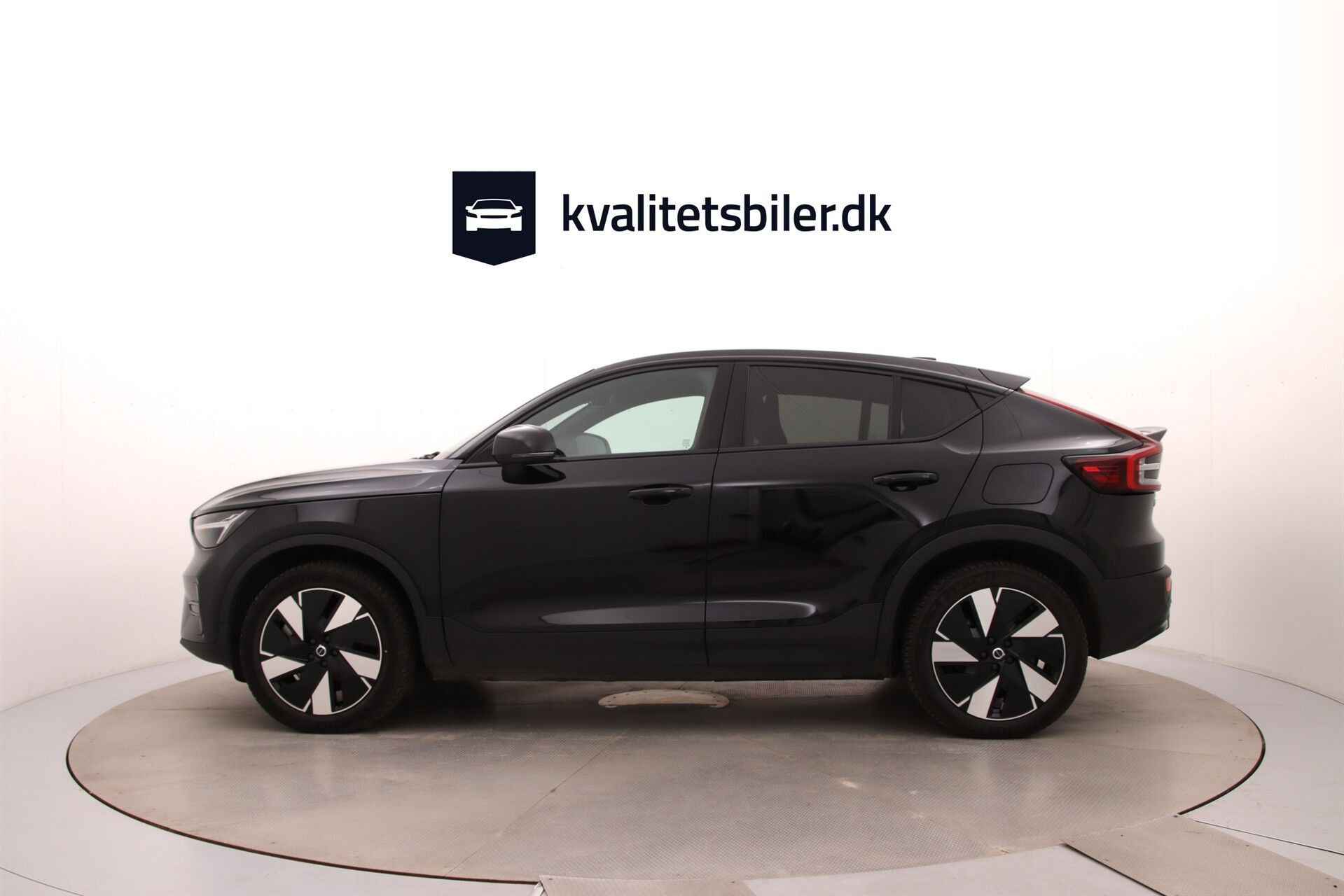 Sort Volvo C40 fra 2023