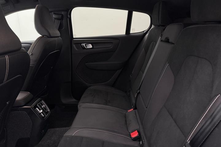 Sort Volvo C40 fra 2023