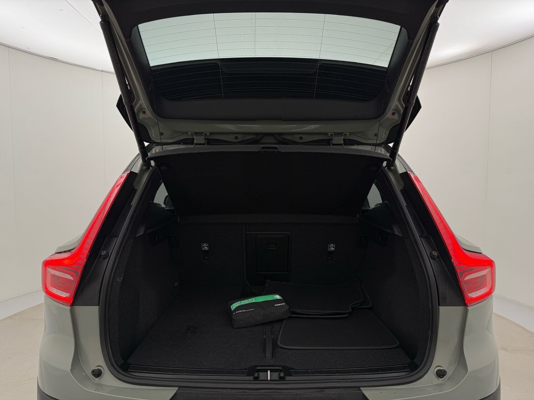 Grøn Volvo XC40 fra 2022