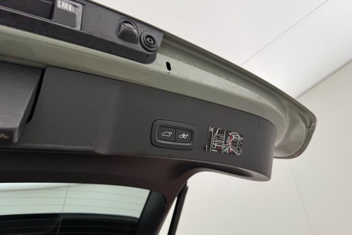 Grøn Volvo XC40 fra 2022