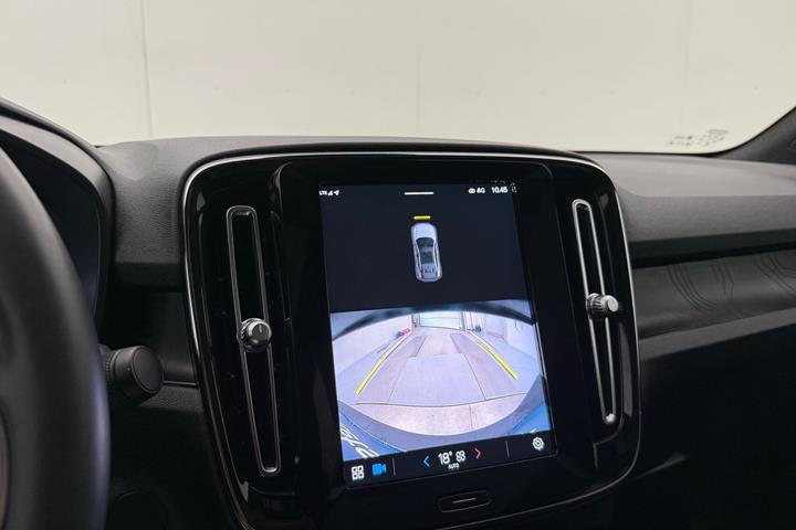 Blå Volvo C40 fra 2023