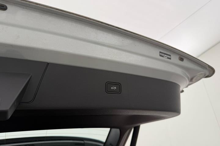 Grå Volvo EX30 fra 2024