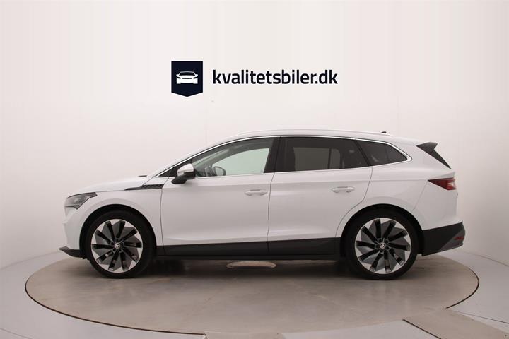 Hvid Skoda Enyaq fra 2021