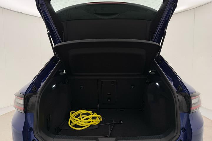Blå VW ID.4 fra 2023