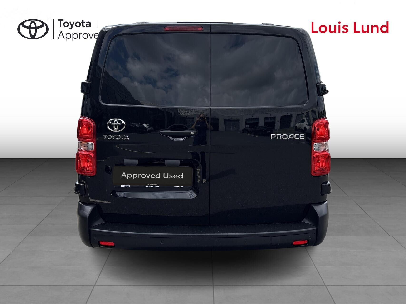 Sort Toyota ProAce fra 2023