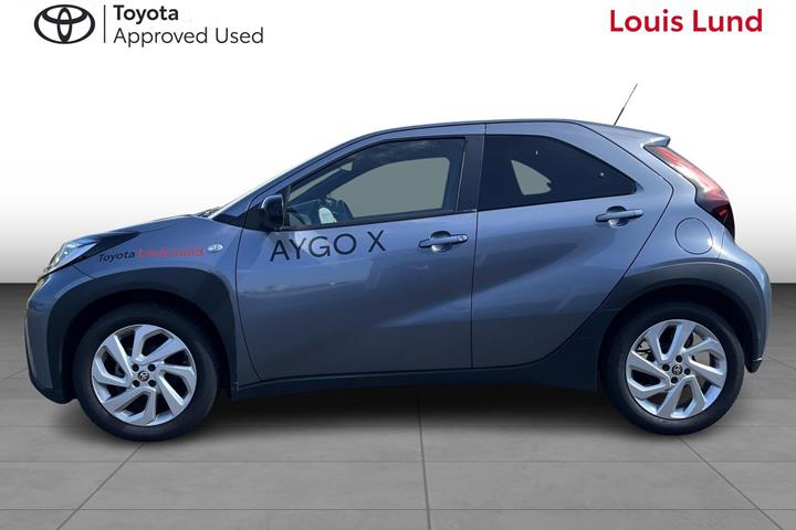 Grå Toyota Aygo X fra 2024