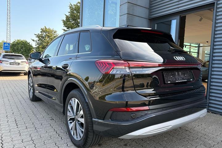 Sort Audi Q4 fra 2023