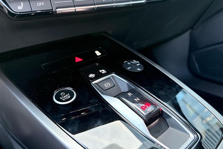 Sort Audi Q4 fra 2023