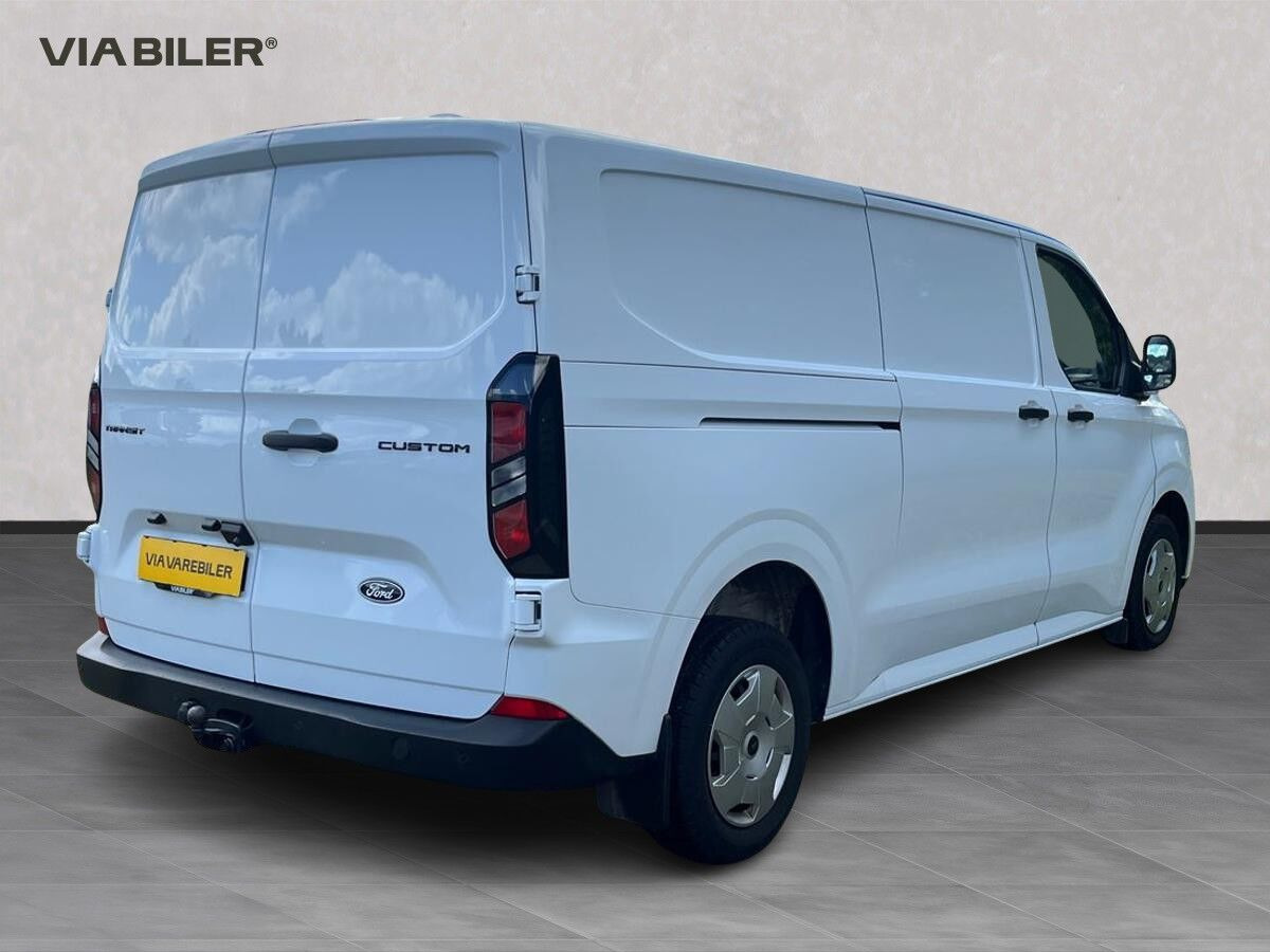 undefined Ford Transit Custom fra 2024