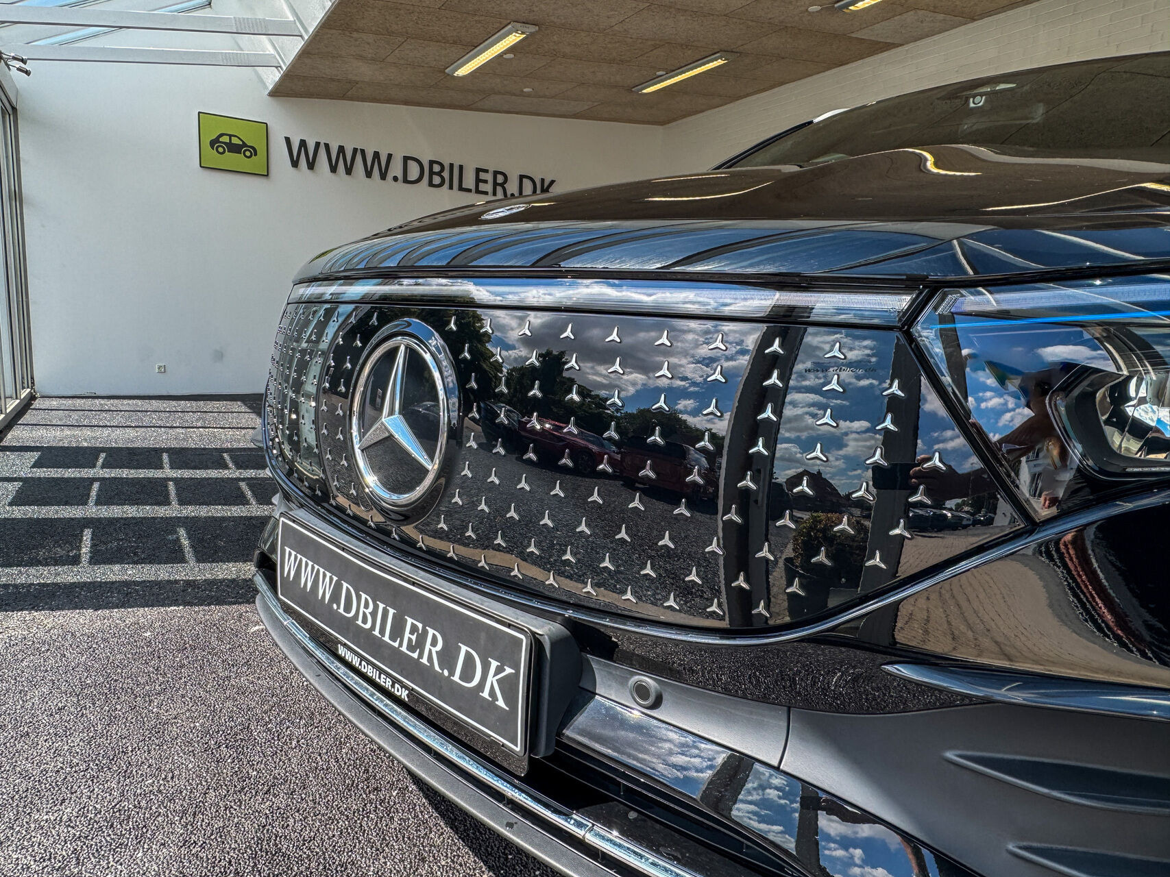 Sort Mercedes EQA 250+ fra 2024