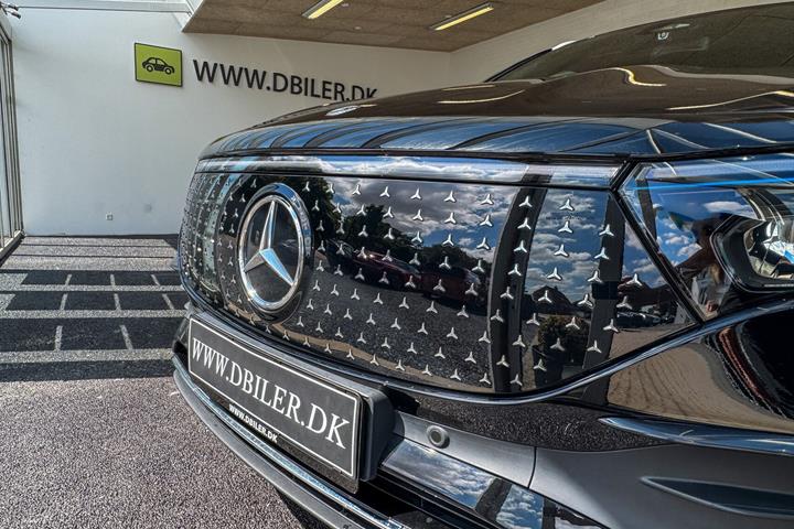 Sort Mercedes EQA 250+ fra 2024