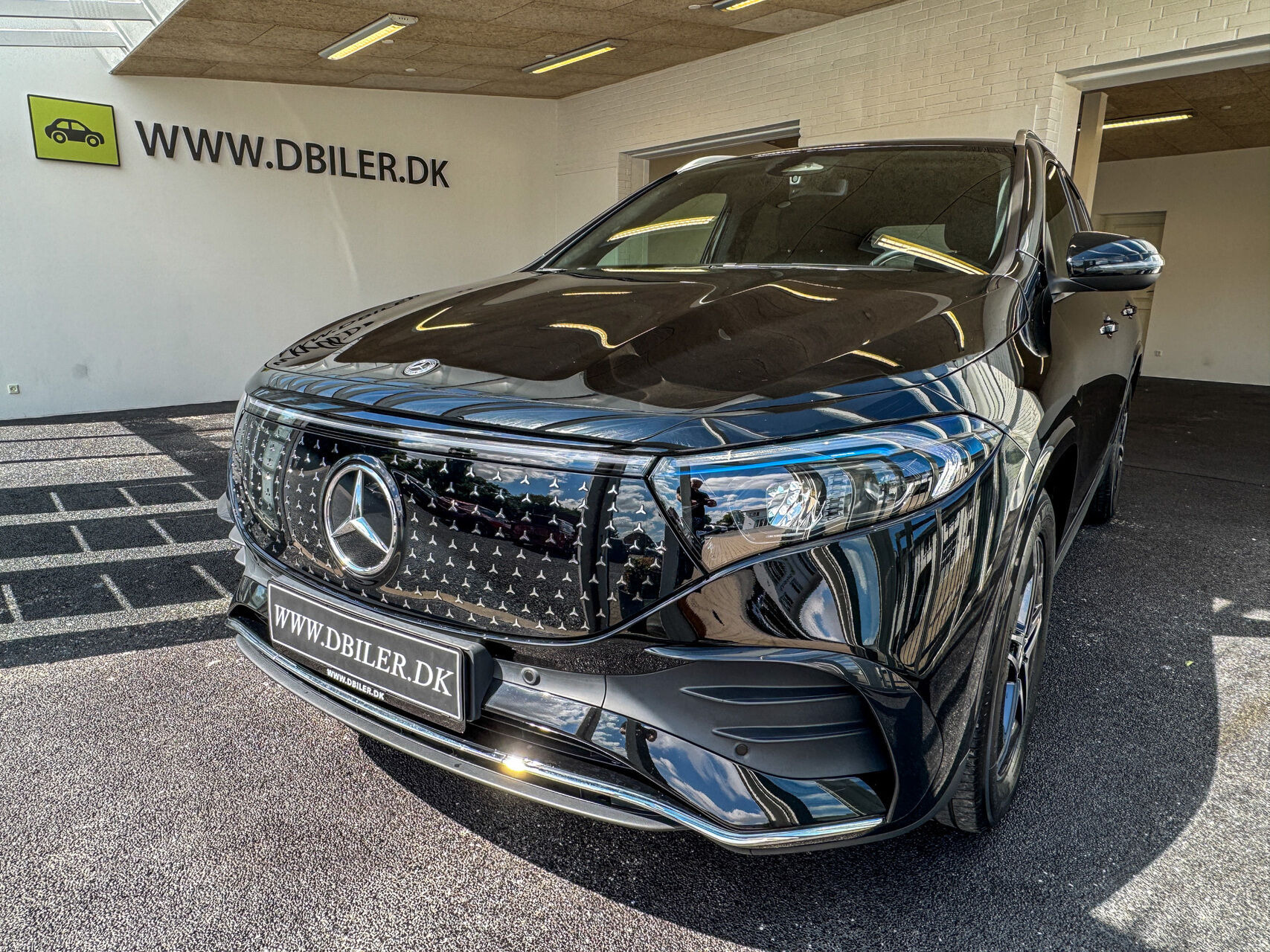 Sort Mercedes EQA 250+ fra 2024