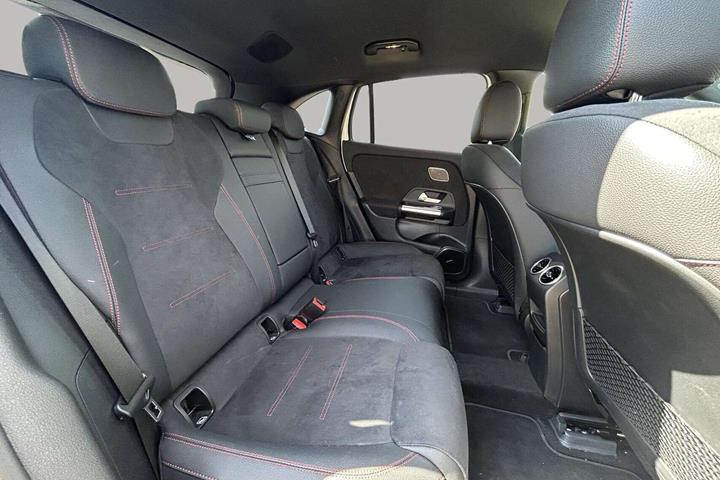 Hvid Mercedes EQA 250+ fra 2025