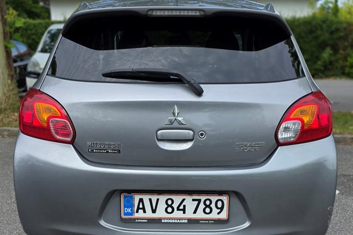 undefined Mitsubishi Space Star fra 2015