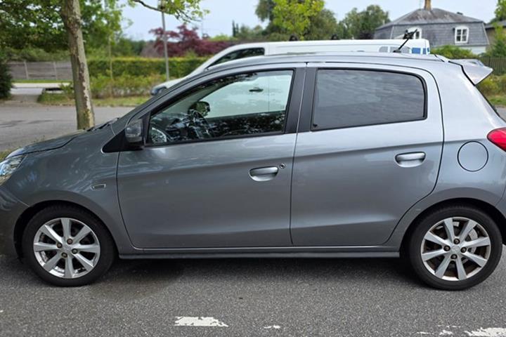 undefined Mitsubishi Space Star fra 2015