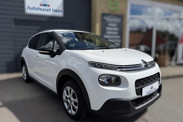 Hvid Citroën C3 fra 2020 set udefra