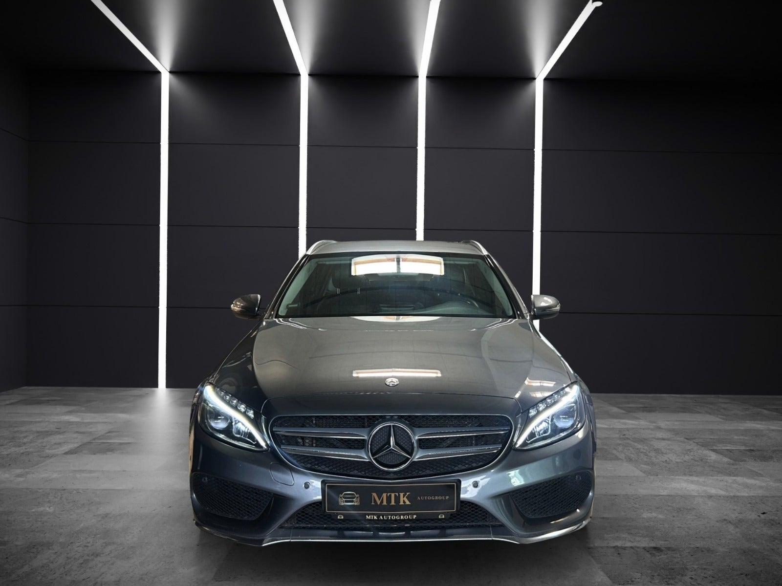 Grå Mercedes C220 d fra 2017