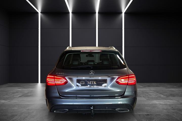 Grå Mercedes C220 d fra 2017