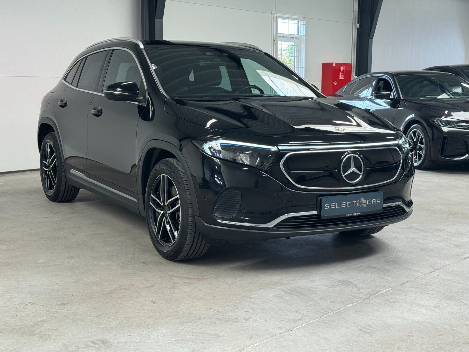 Sort Mercedes EQA250 fra 2023