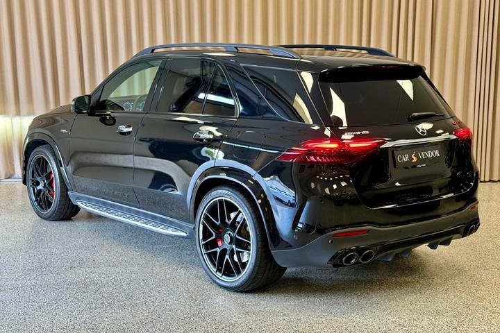 Sort Mercedes GLE53 fra 2025