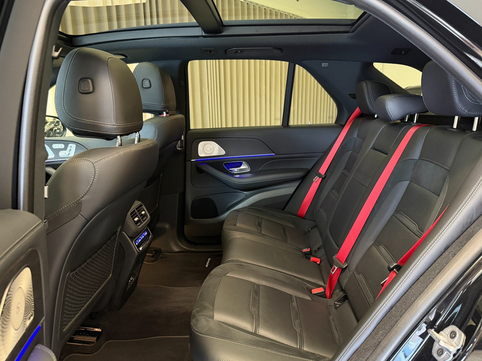 Sort Mercedes GLE53 fra 2025