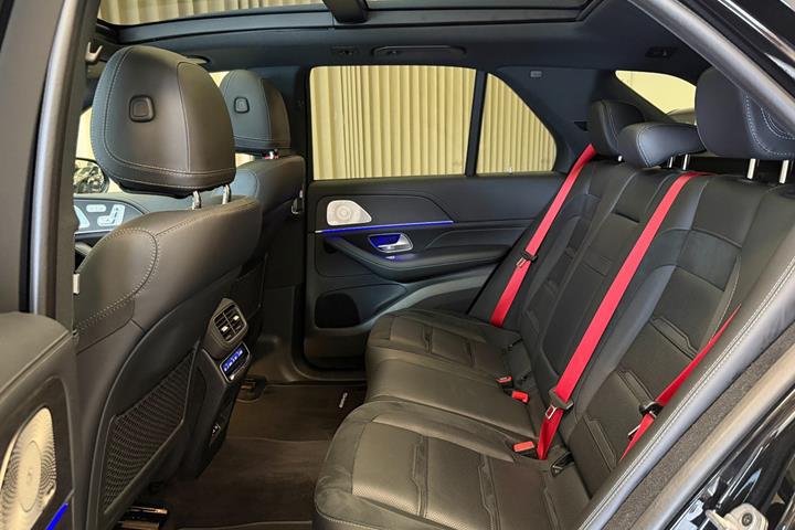 Sort Mercedes GLE53 fra 2025