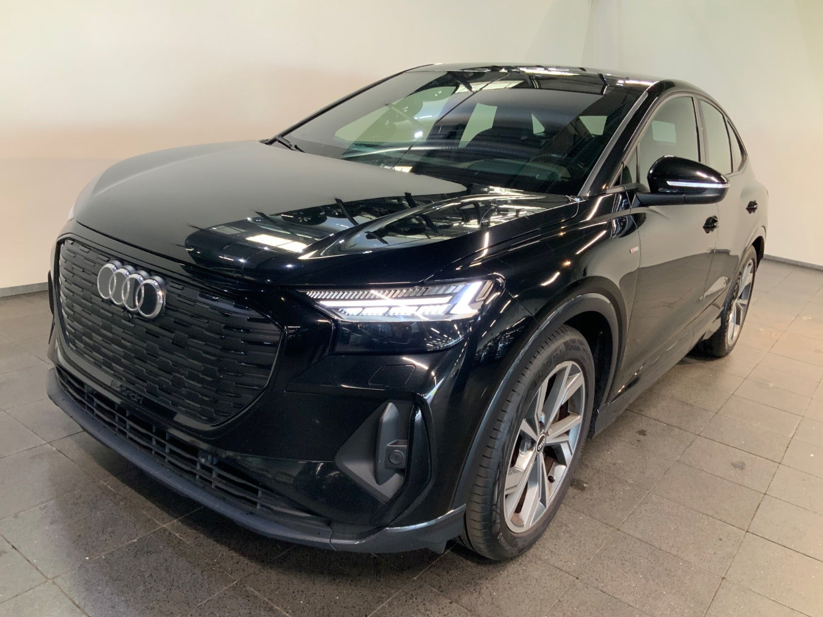 Audi Q4 e-tron 40 Attitude S-line Sportback