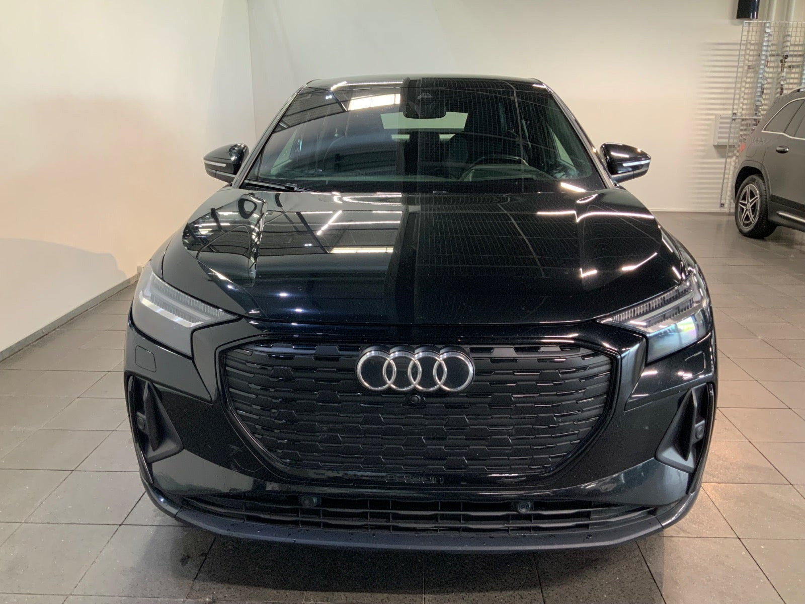 Sort Audi Q4 e-tron fra 2022