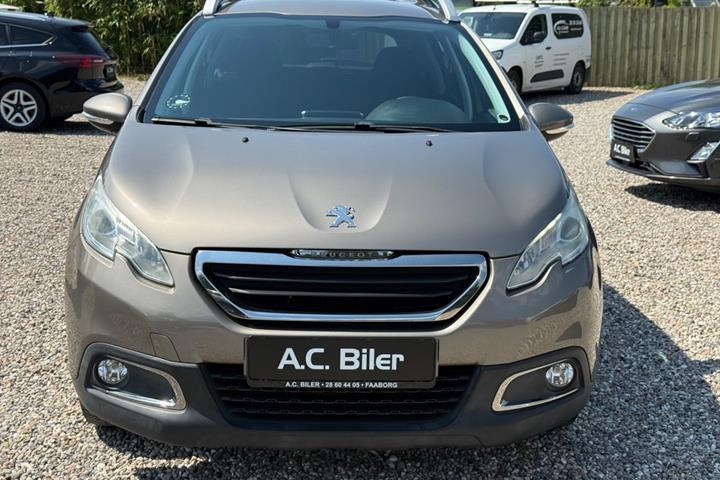 Orange Peugeot 2008 fra 2014