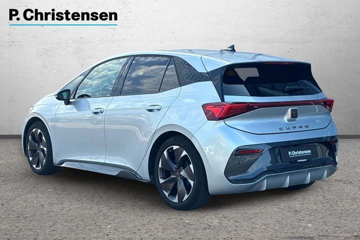 Sølv Cupra Born fra 2024
