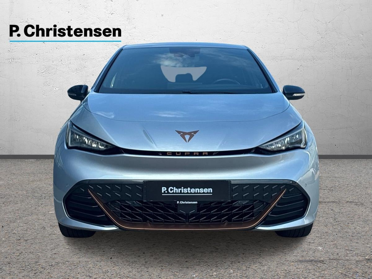 Sølv Cupra Born fra 2024