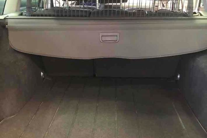 Grå VW Passat fra 2005