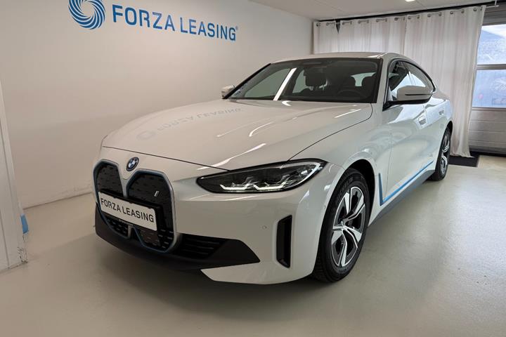 Hvid BMW i4 fra 2022