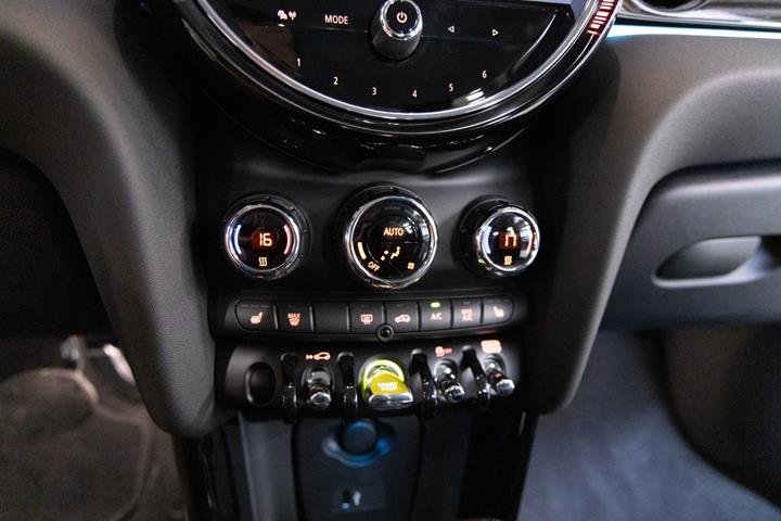 Grøn Mini Cooper SE fra 2023