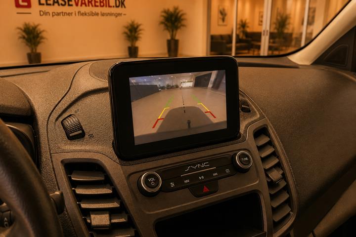 Hvid Ford Transit Connect fra 2018