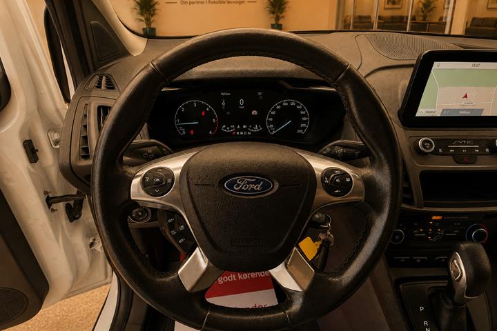 Hvid Ford Transit Connect fra 2018