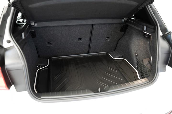 Hvid BMW 118i fra 2019