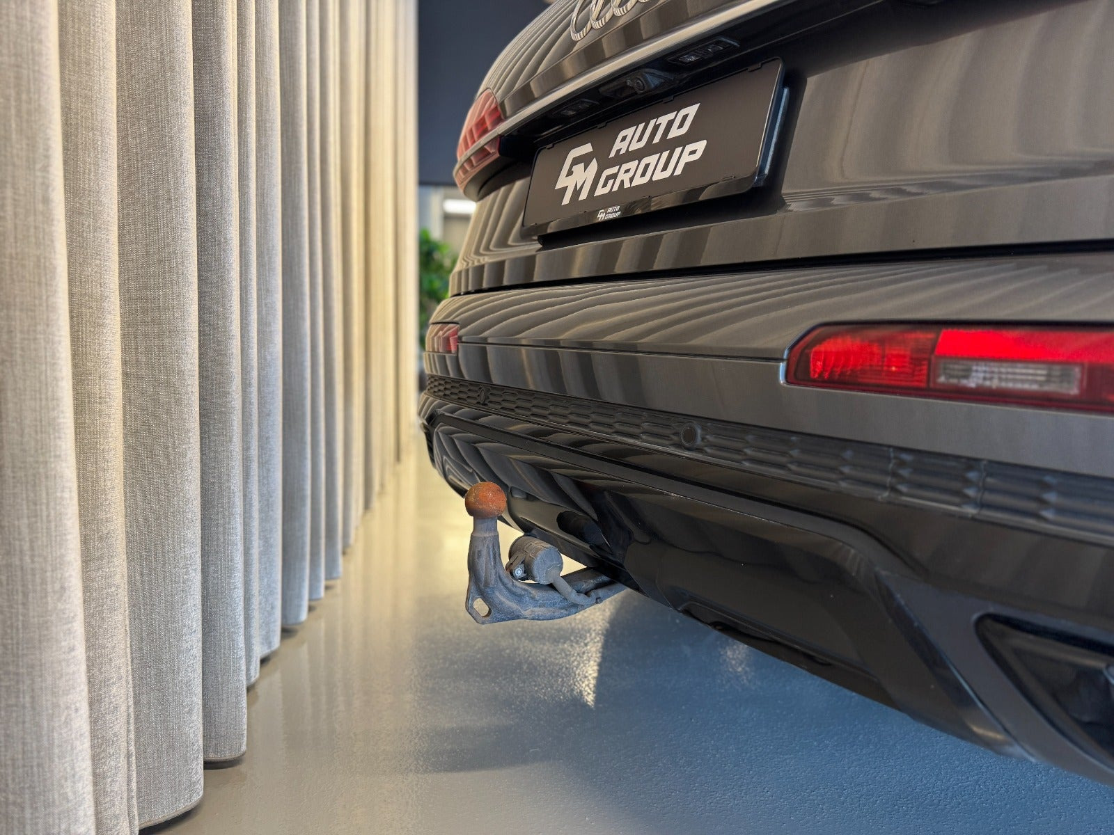Grå Audi Q7 fra 2020