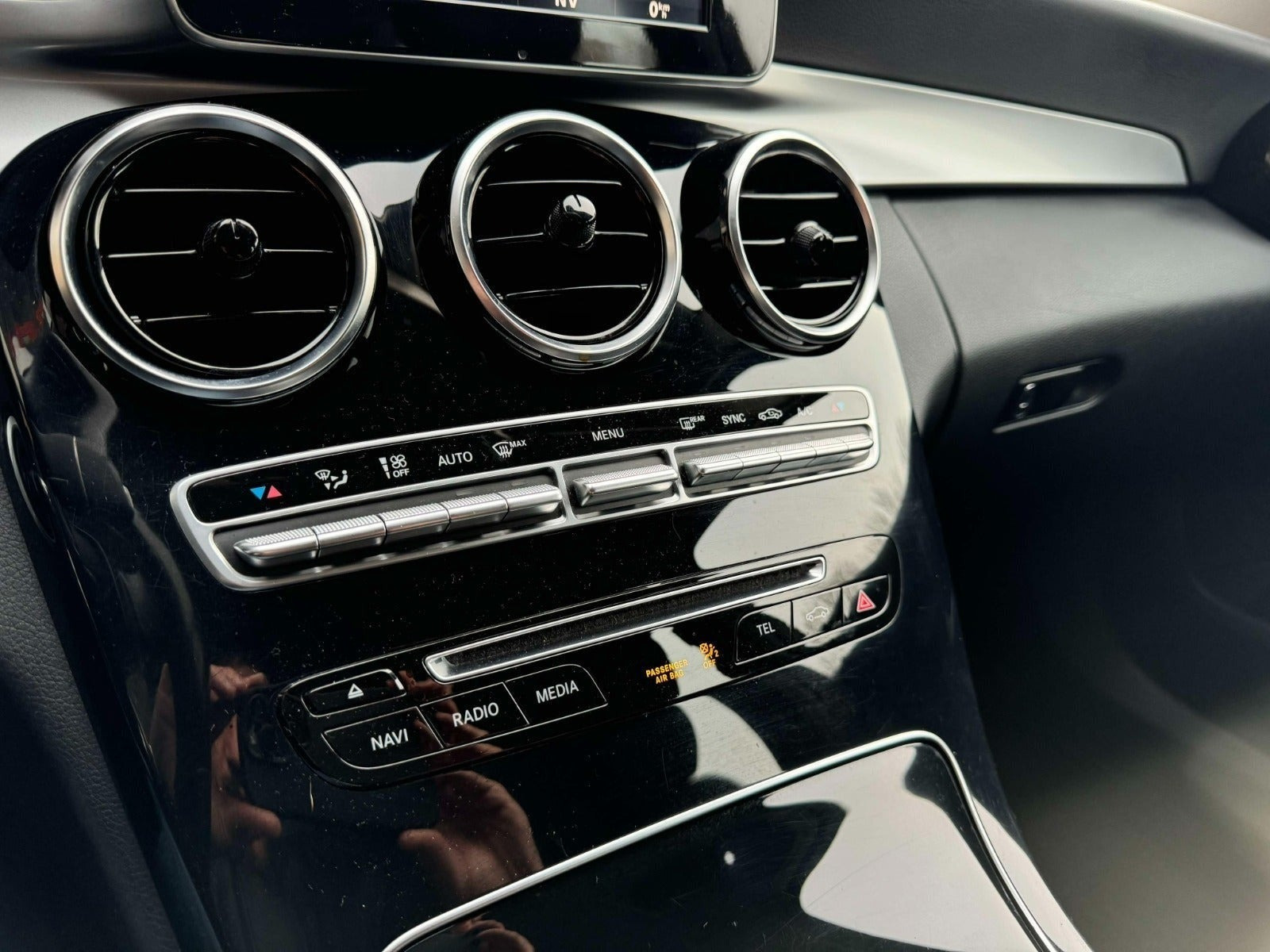 Sort Mercedes C220 d fra 2016