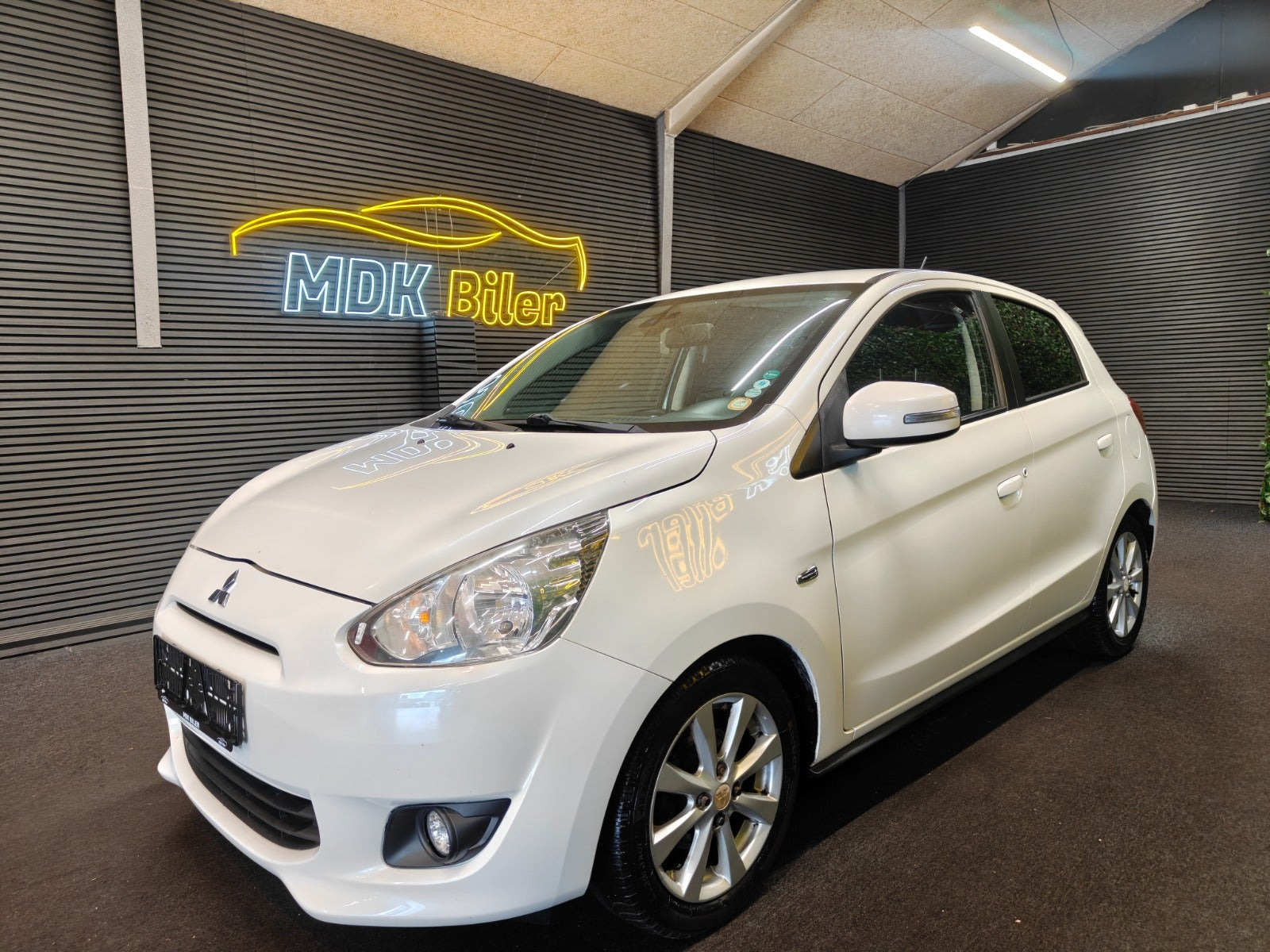 undefined Mitsubishi Space Star fra 2015