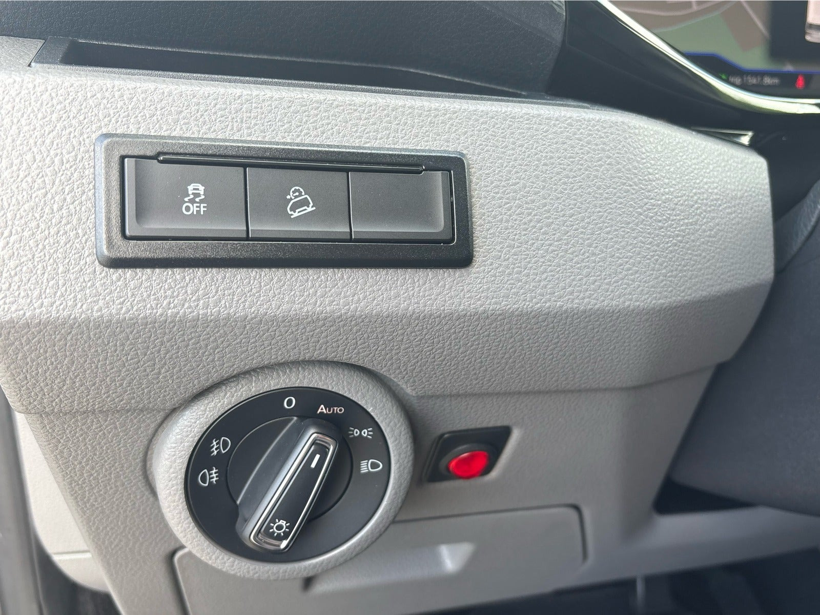 Grå VW Transporter fra 2022