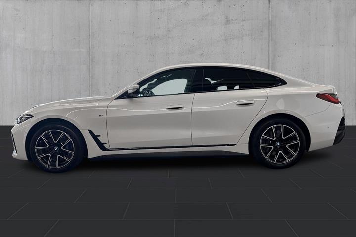 Hvid BMW i4 fra 2025